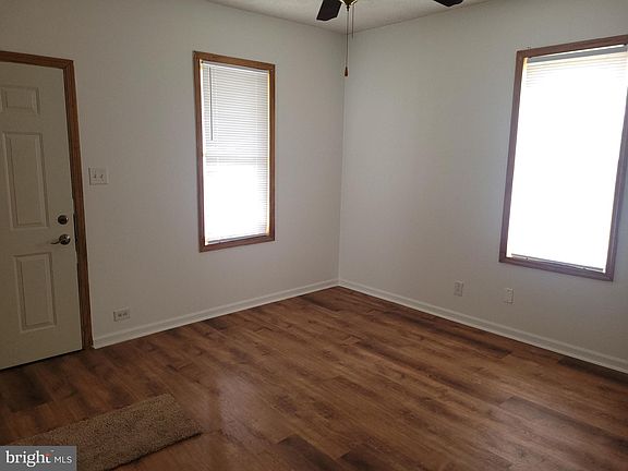 3rd image of 59 Hill St