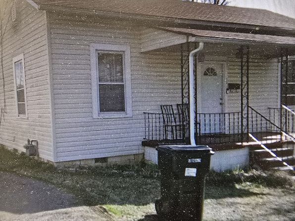33 Laurel Ave