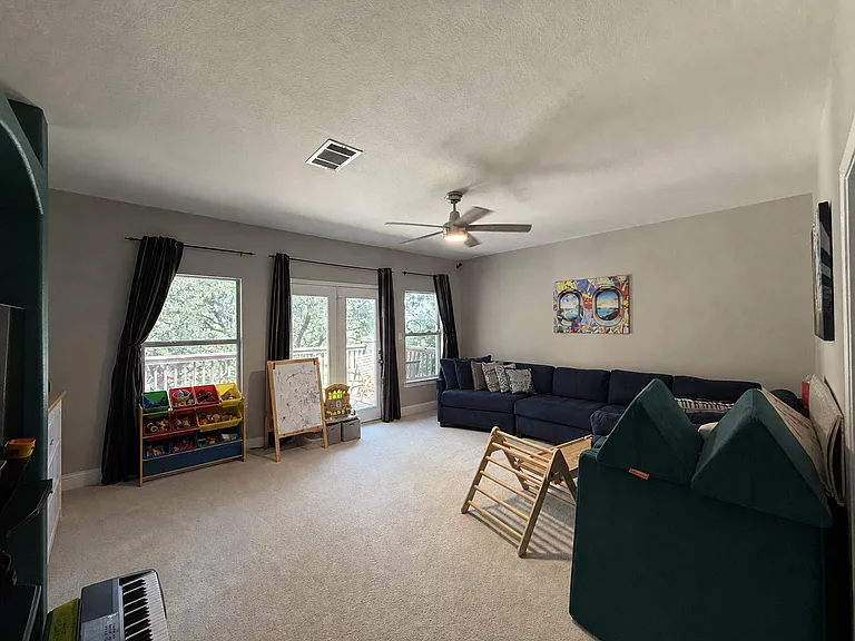 2536 Crenshaw Dr — Photo 24