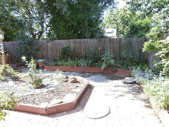 2nd image of 141 W McKenzie Ave