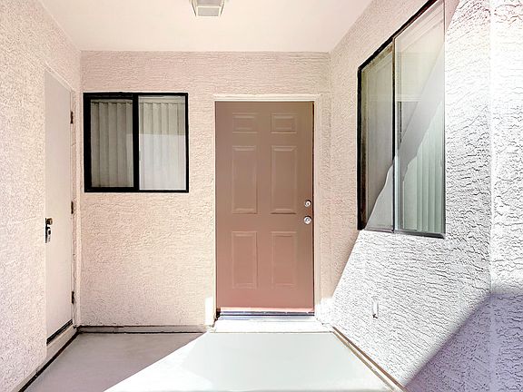 3rd image of 414 E 10th Ave APT 6