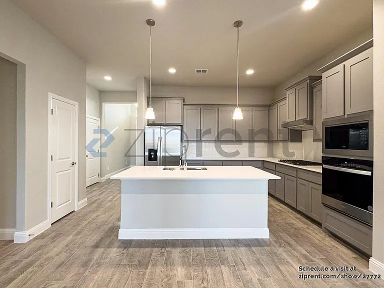 3108 Lionsgate Dr — Photo 9