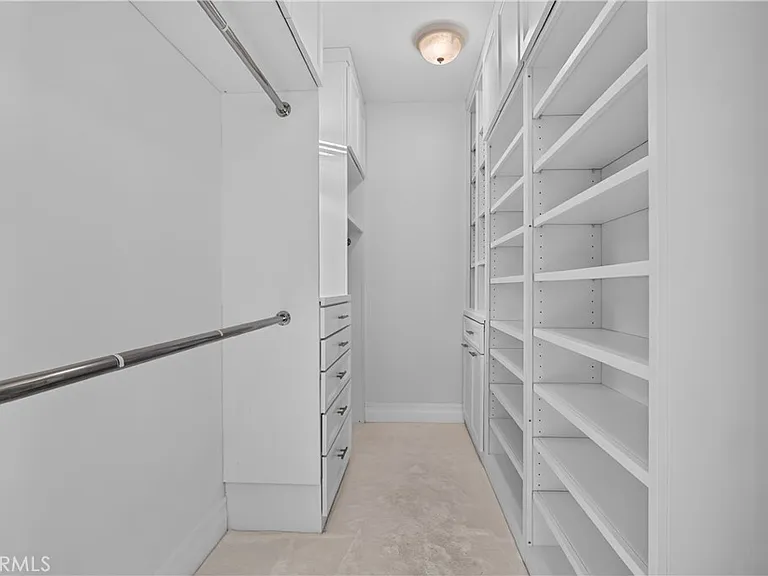 19 Bell Pasture Rd — Photo 33