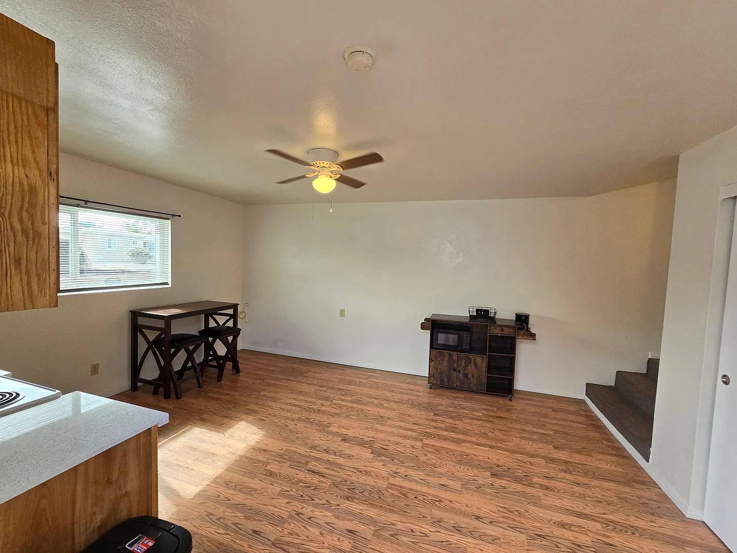 Amazing Studio Only Minutes from J st Marina — Photo 4