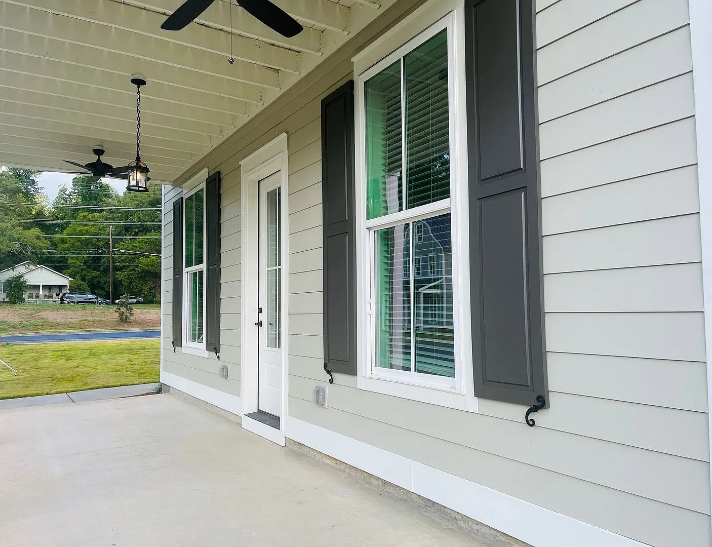 105 Gardenia Lane — Photo 3