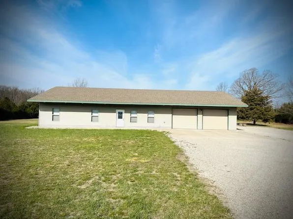 889 Tower Road, Marshfield, MO 65706
