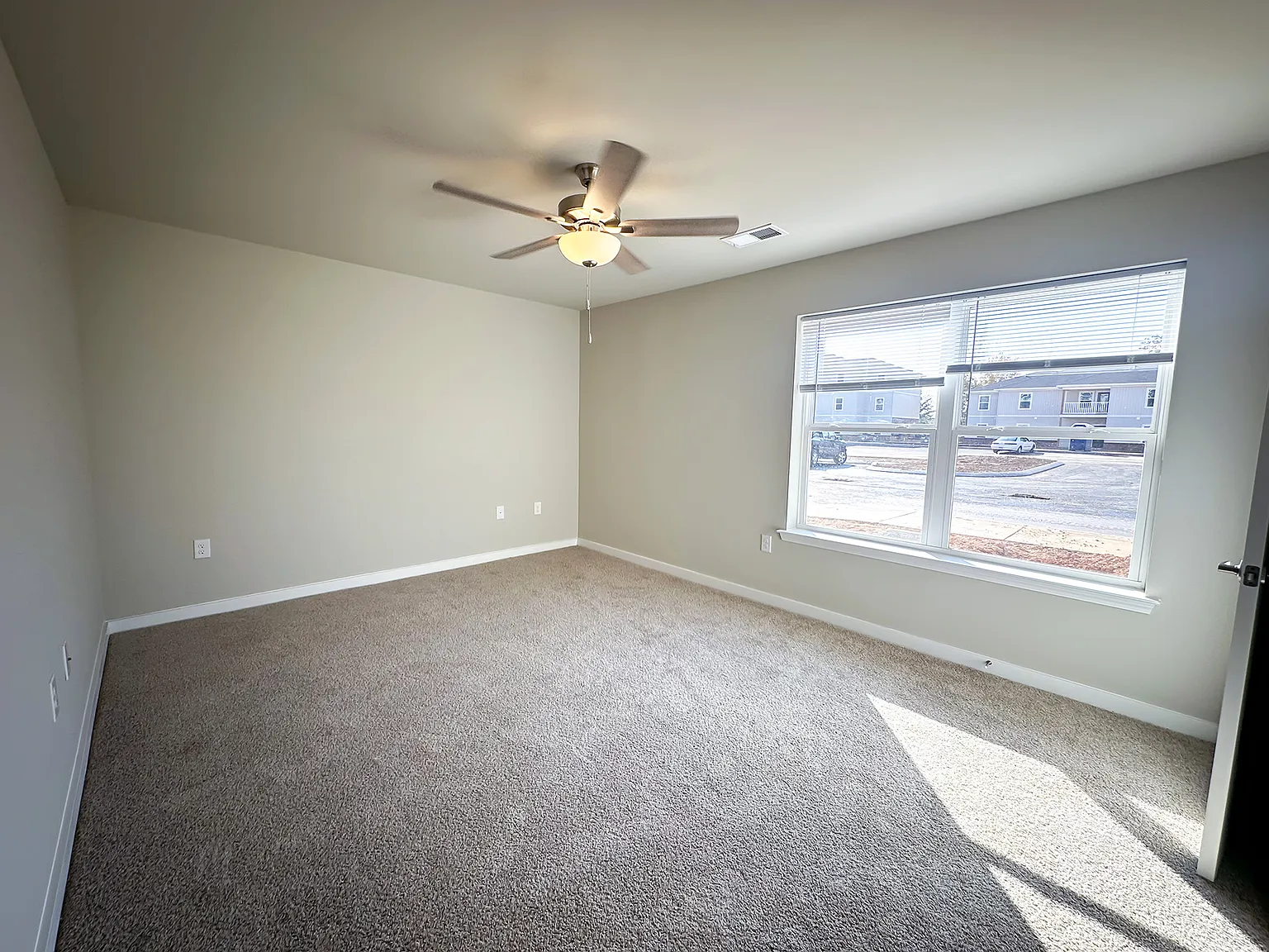 Sumner Pointe — Photo 4
