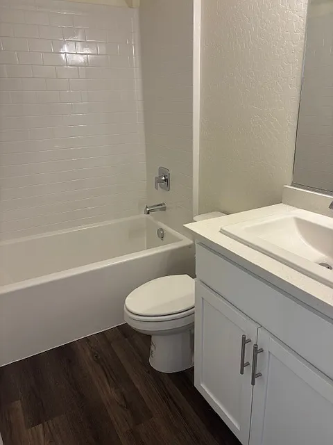 611 Skyler Ln — Photo 4