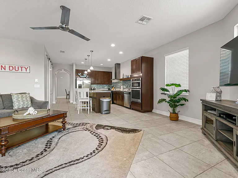 144 Mediterranean Way — Photo 19