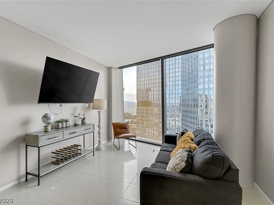 3722 Las Vegas Blvd S #2201
