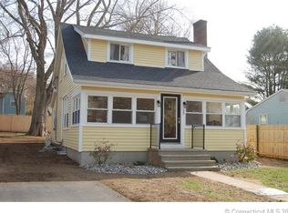 15 Hill St, Old Saybrook, CT 06475