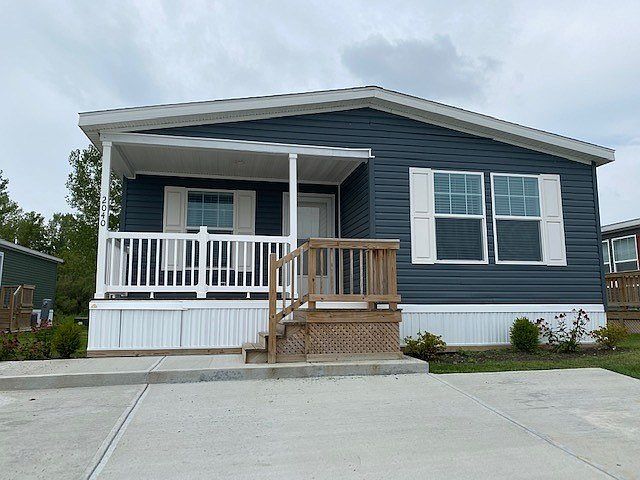 1st image of 225 Pebble Creek Dr #289