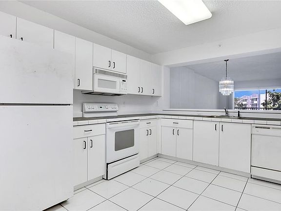 4th image of 9525 Weldon Cir APT H316
