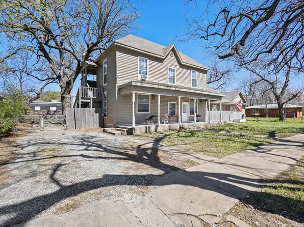 909 W Chestnut St, Denison, TX 75020