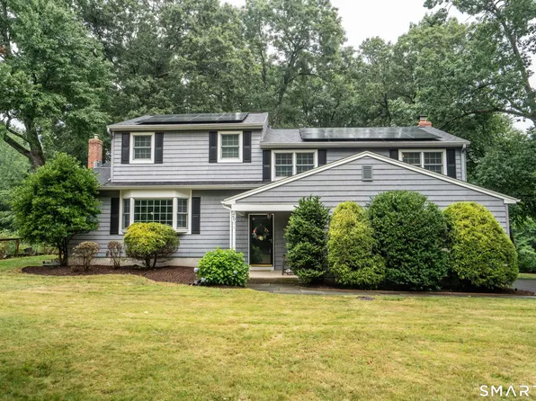 20 Munnisunk Drive, Simsbury, CT 06070