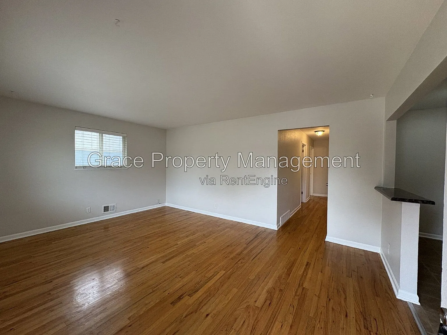 5 bed, 2.0 bath, 2100 sqft, $2,495 — Photo 3