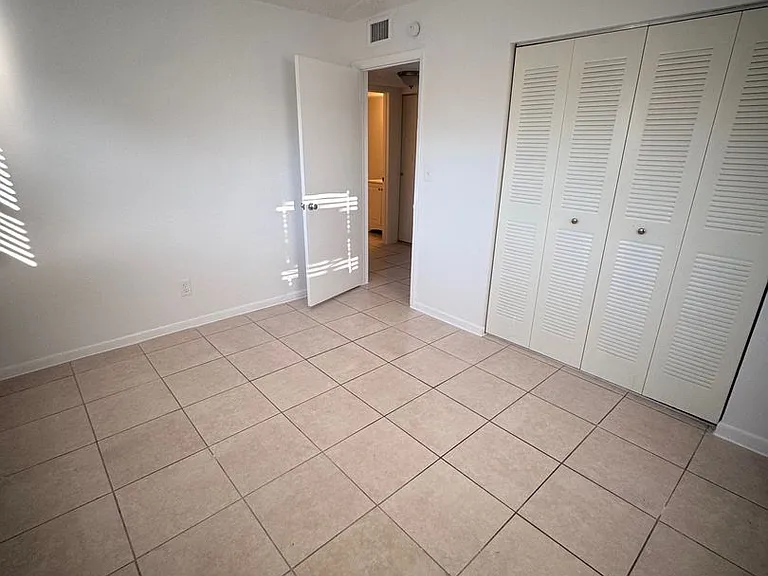 5875 SW 41st St — Photo 13