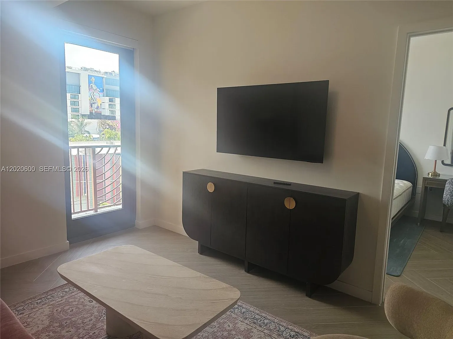 Nomad Condo — Photo 4