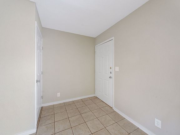 3rd image of 306 E Cheryl Dr