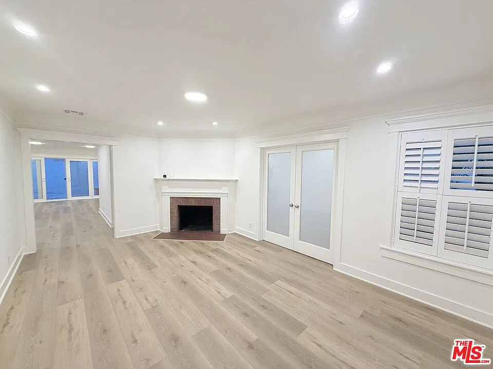 3 bed, 2.0 bath, 1546 sqft, $5,250 — Photo 3