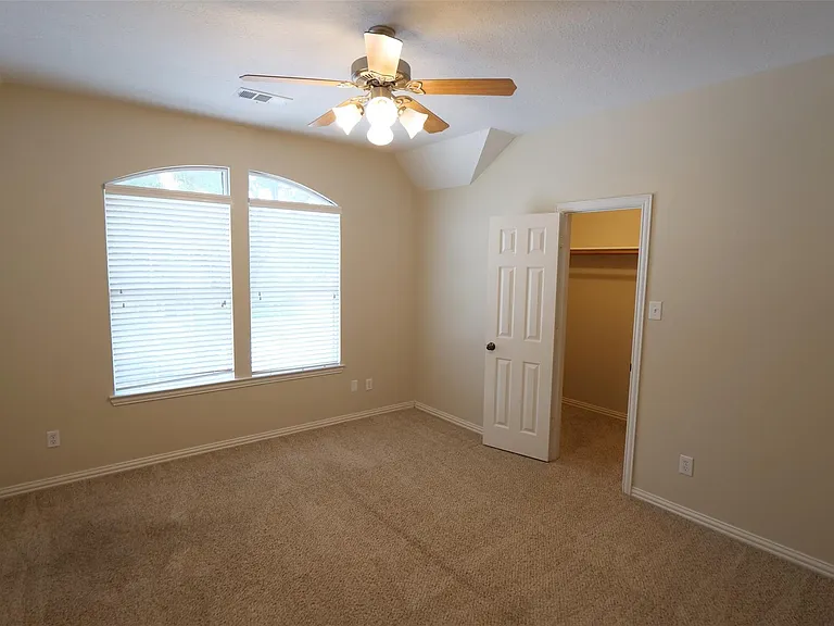 22719 Sierra Lake Ct — Photo 26