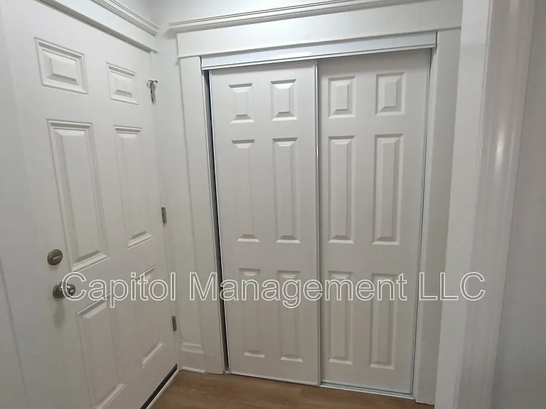 1120 N Chestnut St #1 — Photo 11