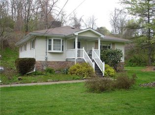215 Jackson Rd, Pittsburgh, PA 15239