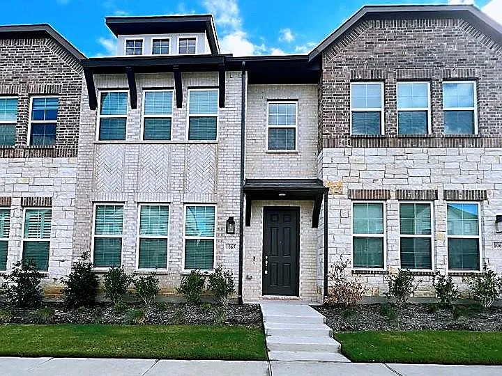 1065 Keene Ridge Dr — Photo 1