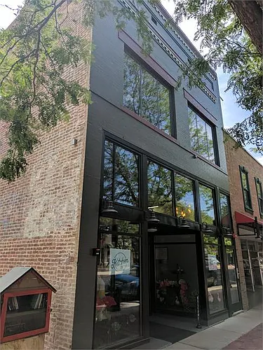 464 Main St #C Photo 1