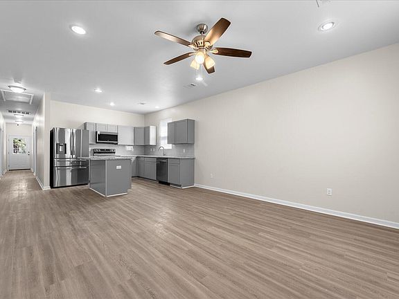 4th image of 3603 Pebble Creek Drive