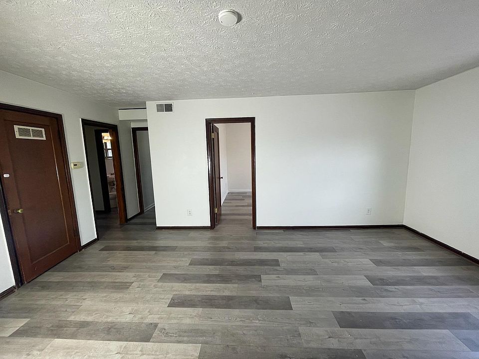 2nd image of 2131 National Rd