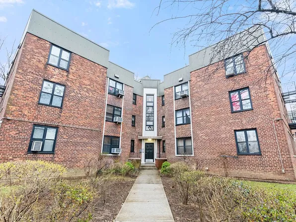 22-60 79th St #1A, East Elmhurst, NY 11370