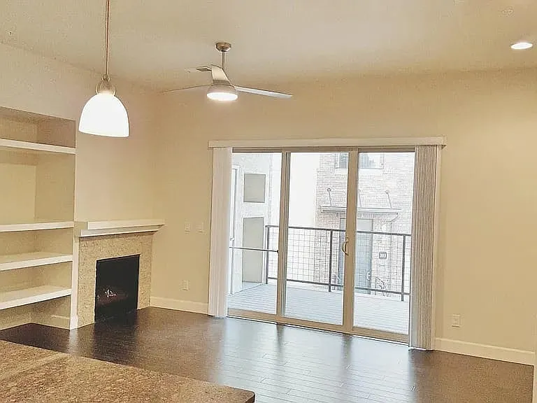 301 Inverness Way S — Photo 32