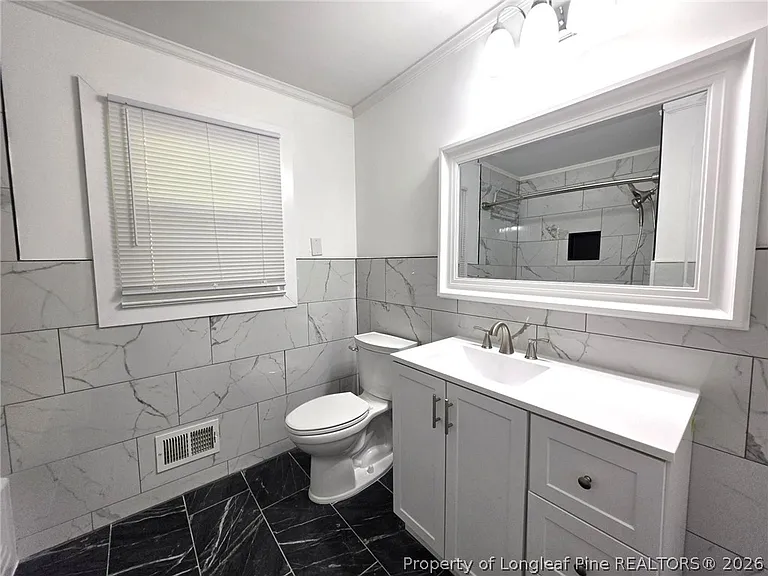 216 Country Club Dr — Photo 29