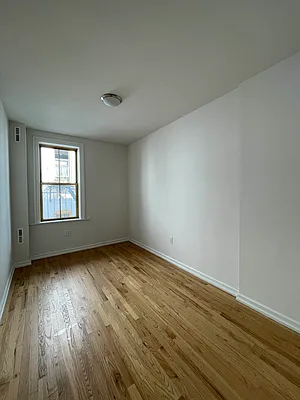 Rented by (Legacy) NY Quality Living Uptown | media 8