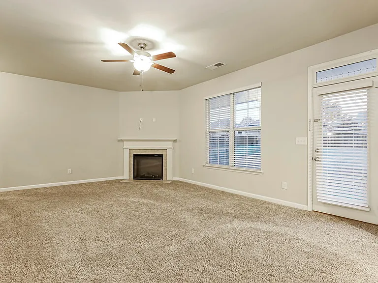 1235 Nottley Dr — Photo 4