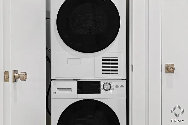 Rented by ERNY LLC | media 35