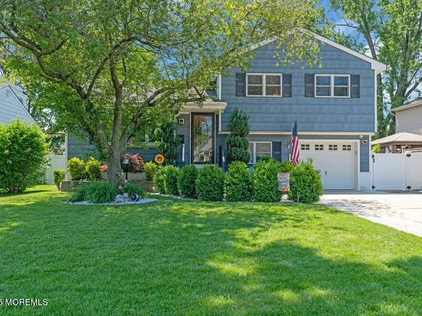 27 Barkalow Avenue, Freehold, NJ 07728