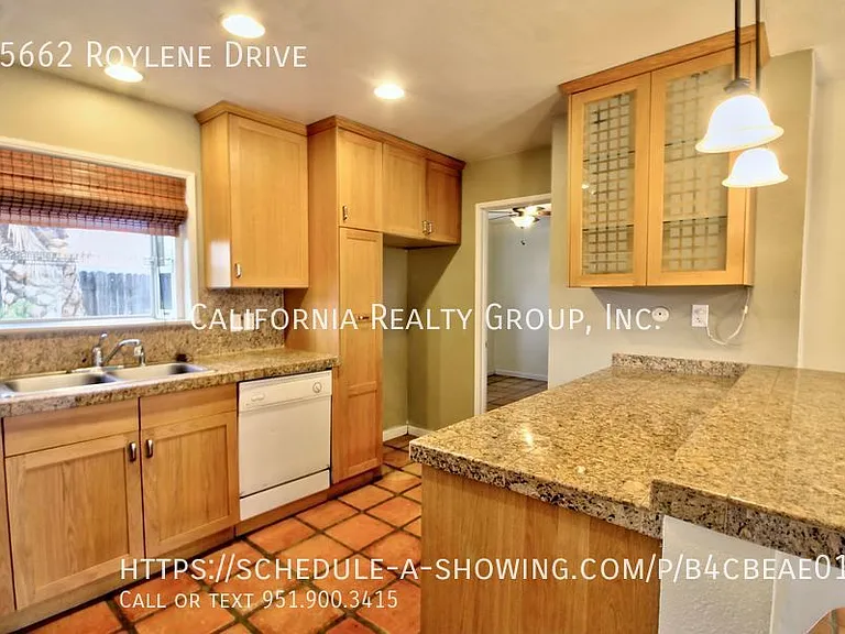 25662 Roylene Dr — Photo 4