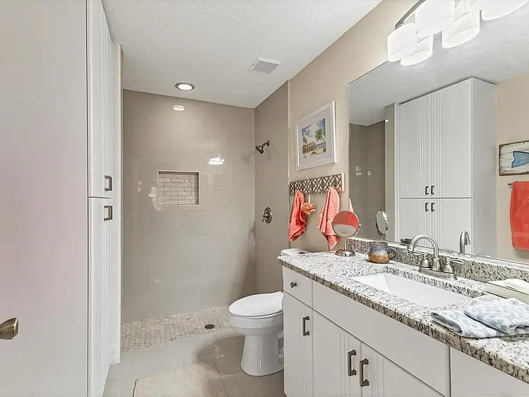 6283 Green View Cir S #102 — Photo 17