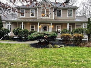 15 Rumford Ln, South Kingstown, RI 02892