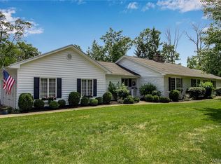 5415 Armor Duells Rd, Orchard Park, NY 14127