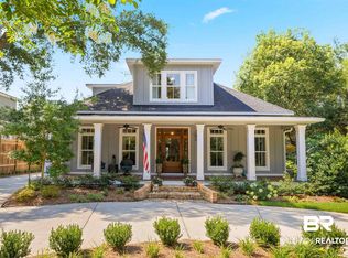 164 Gaston Ave, Fairhope, AL 36532