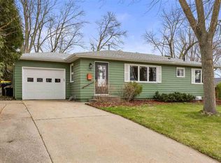 406 Crestview Ave, Iowa City, IA 52245