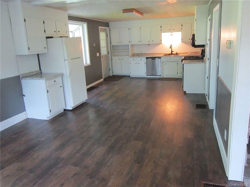 5 Bookstaver Ln, Montgomery, NY 12549 Zillow