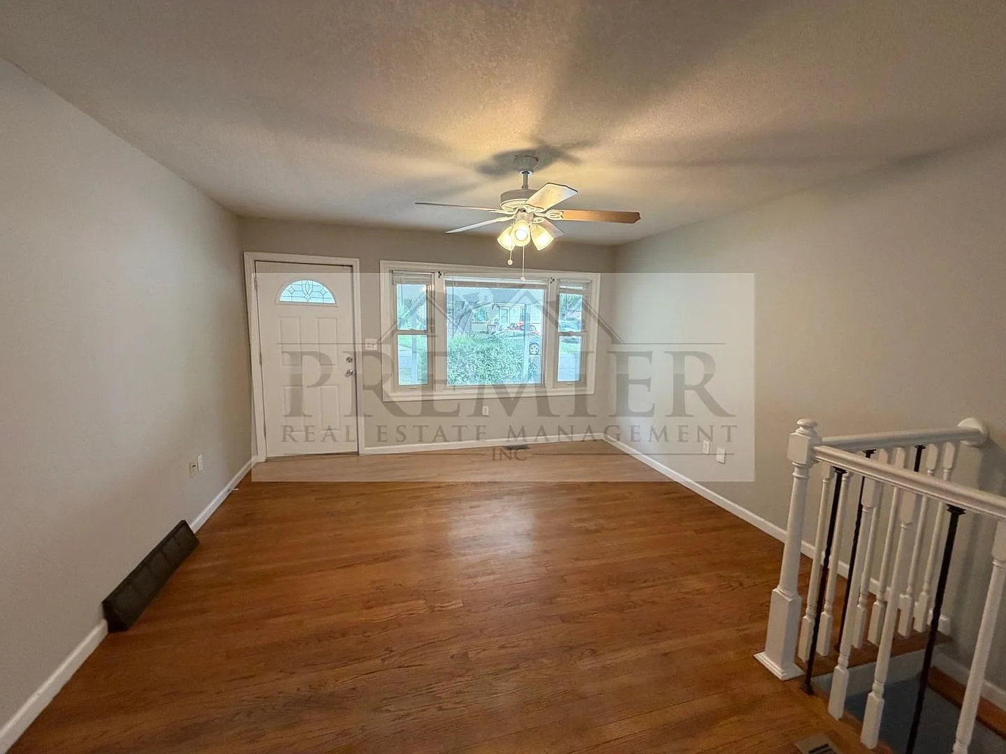 3 bd / 2 ba Home for rent 504 N Westwood Dr, Independence, MO 64057- Rent $1400 (ranch Style fini... — Photo 4