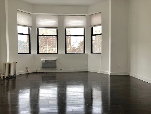 Rented by Living New York | media 13