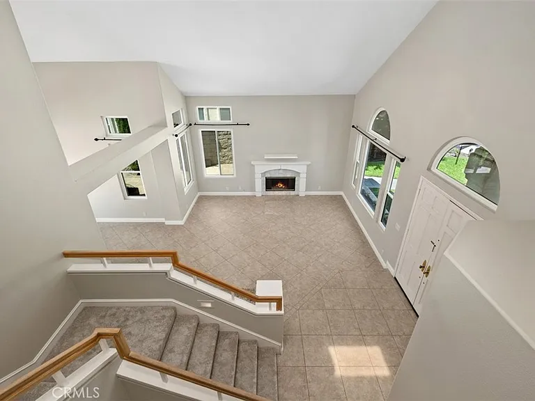 22481 Ivy Rdg — Photo 19