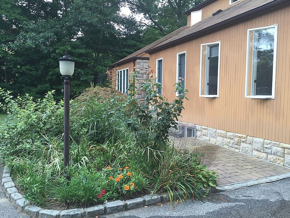 1st image of 349 Forest Ln