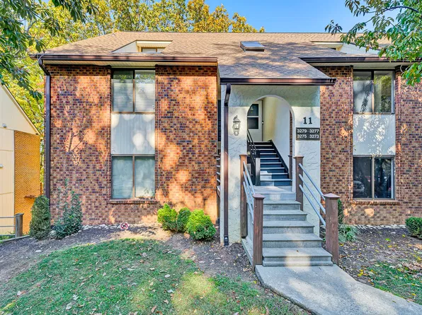 3277 Forest Ridge Rd, Roanoke, VA 24018